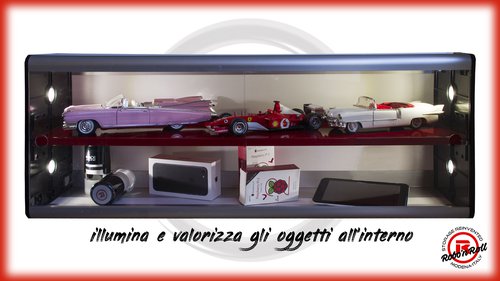 Valorizza il Contenuto Le luci ti permettono di valorizzare i contenuti dei cassetti.